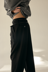 Calça Wide Leg de Cintura Baixa com Passantes Duplos